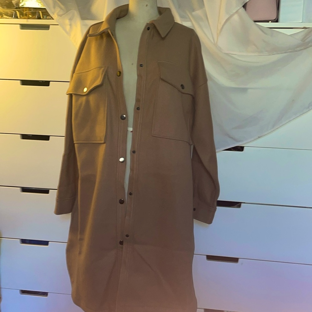 Trench coat jacket /shacket Forever 21